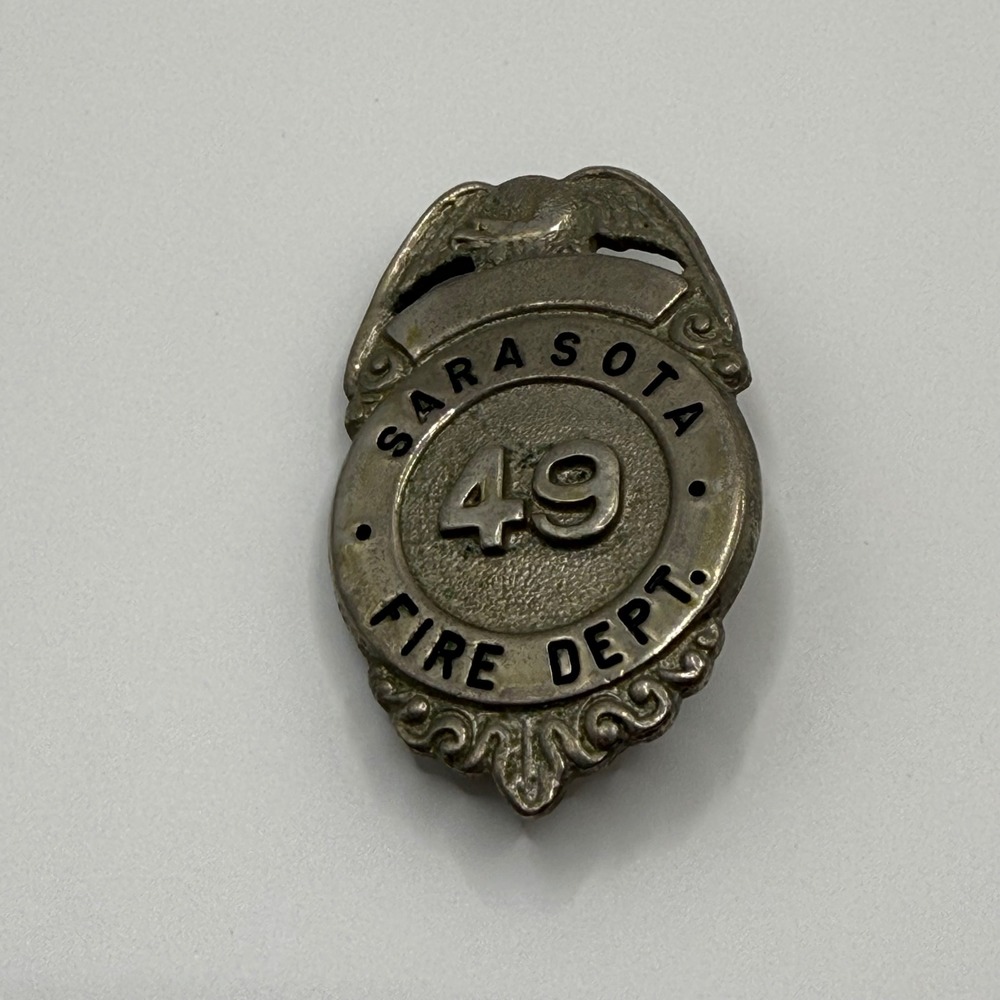 Vintage Sarasota Fire Dept Badge 49 Eagle Crest Silver Tone Metal Pin Florida